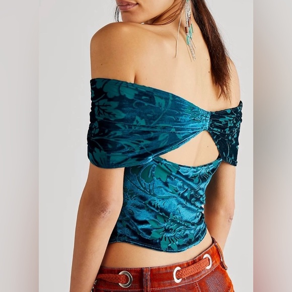 Free People Velvet Blue Green Jacquard Off Shoulder Top Cropped Open Back NWT - Picture 2 of 8